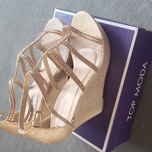 NEW in box Champagne Gold Wedge sandals